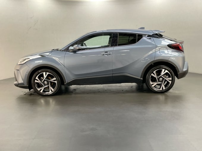 2025 Toyota C-hr