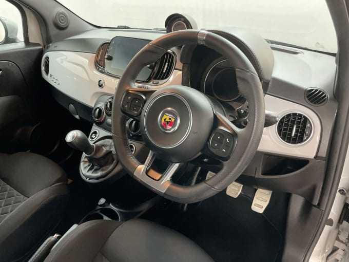 2025 Abarth 595