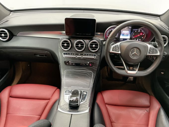 2025 Mercedes-benz Glc