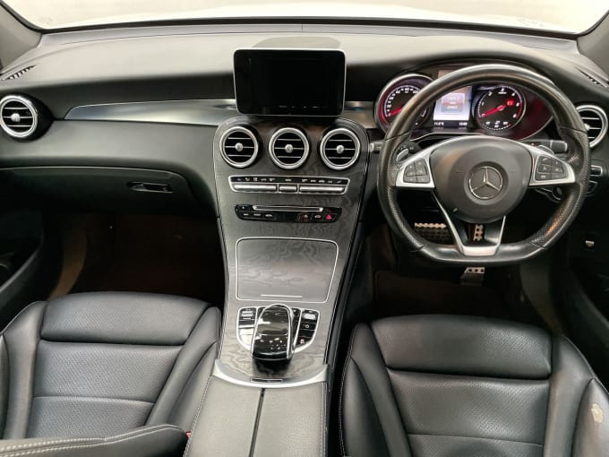 2025 Mercedes-benz Glc