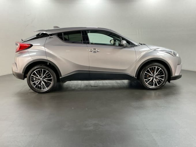 2025 Toyota C-hr