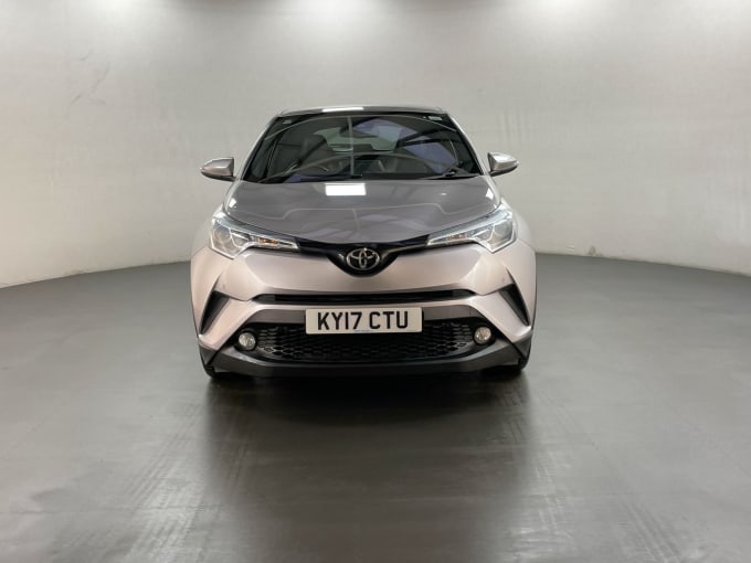 2025 Toyota C-hr