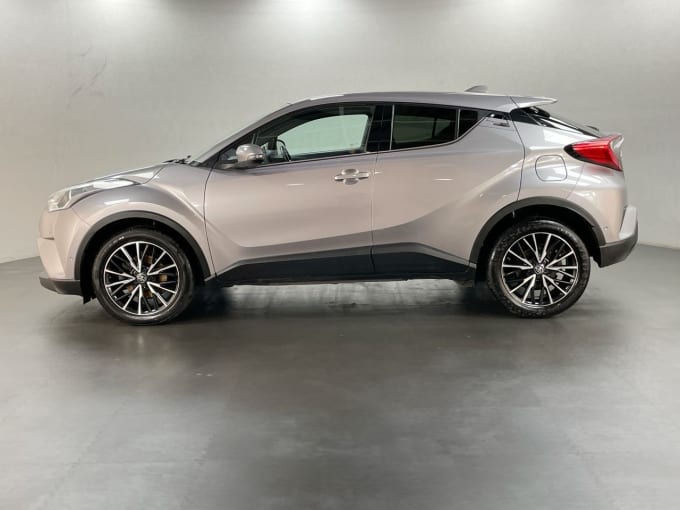 2025 Toyota C-hr