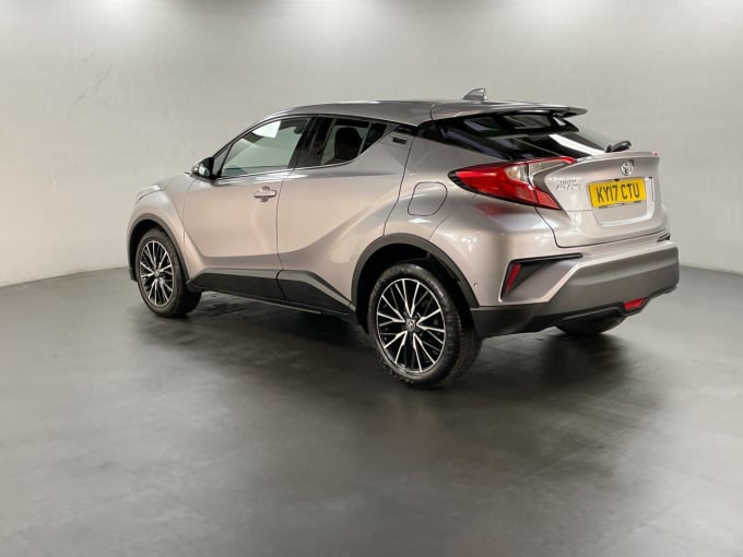 2025 Toyota C-hr