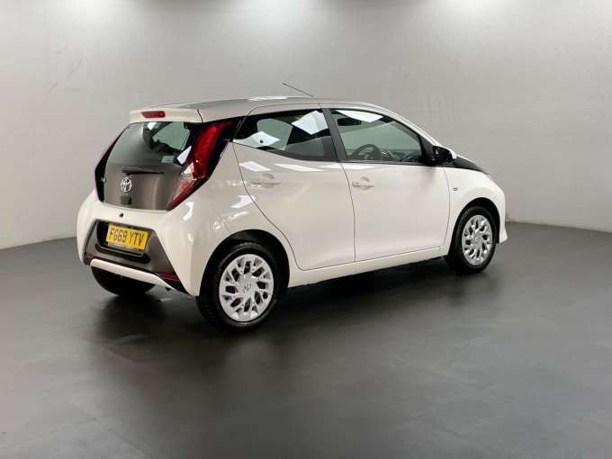 2025 Toyota Aygo