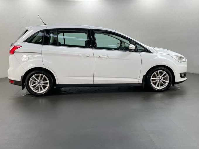 2025 Ford Grand C-max