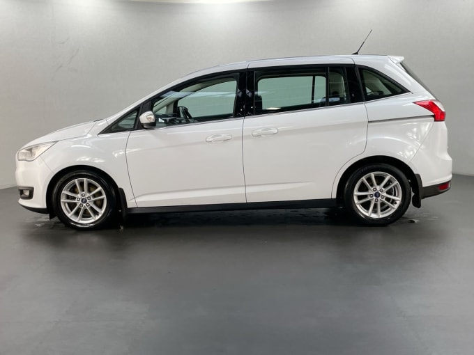 2025 Ford Grand C-max