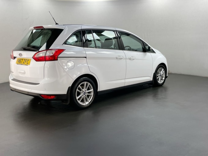 2025 Ford Grand C-max