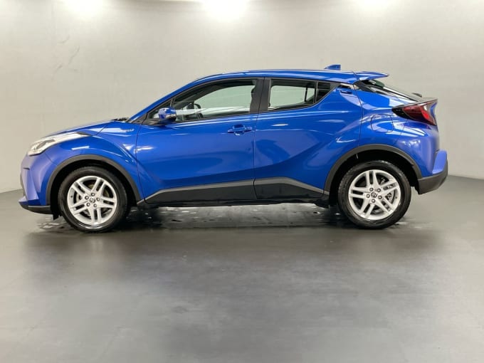 2025 Toyota C-hr