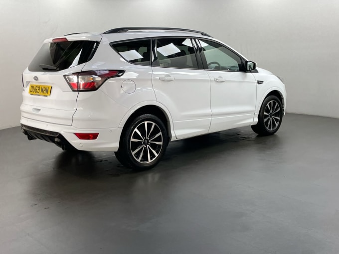 2025 Ford Kuga