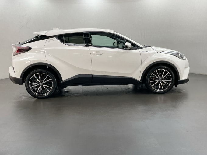 2025 Toyota C-hr