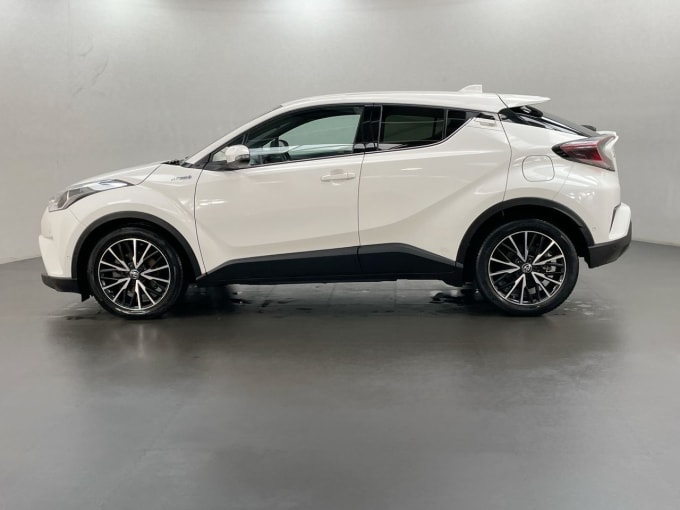 2025 Toyota C-hr