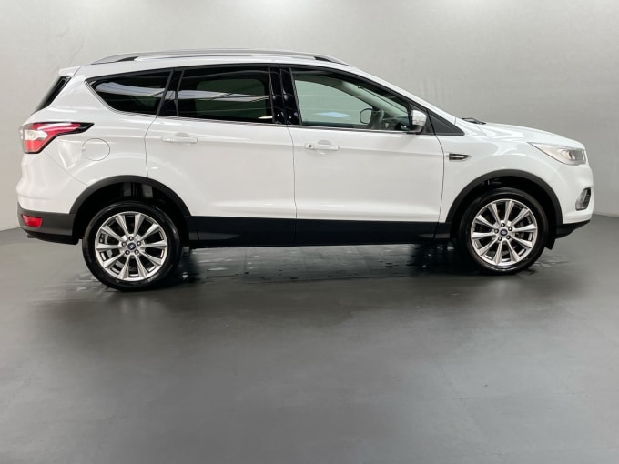 2025 Ford Kuga