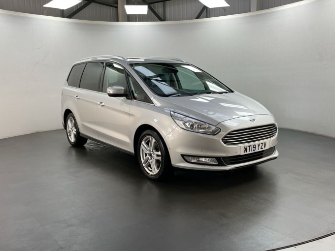 2025 Ford Galaxy