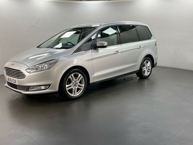 2025 Ford Galaxy