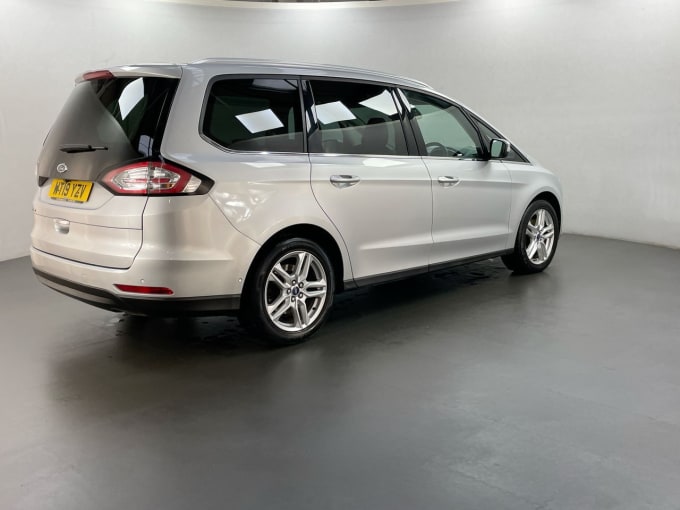 2025 Ford Galaxy