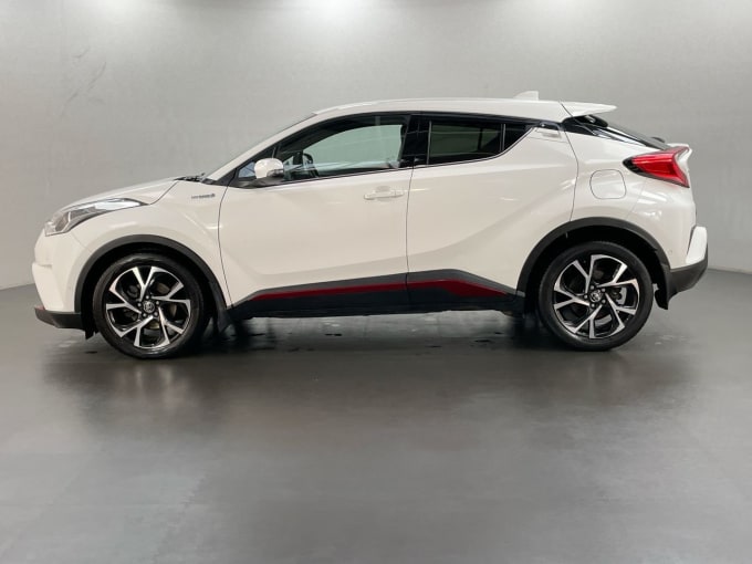 2025 Toyota C-hr