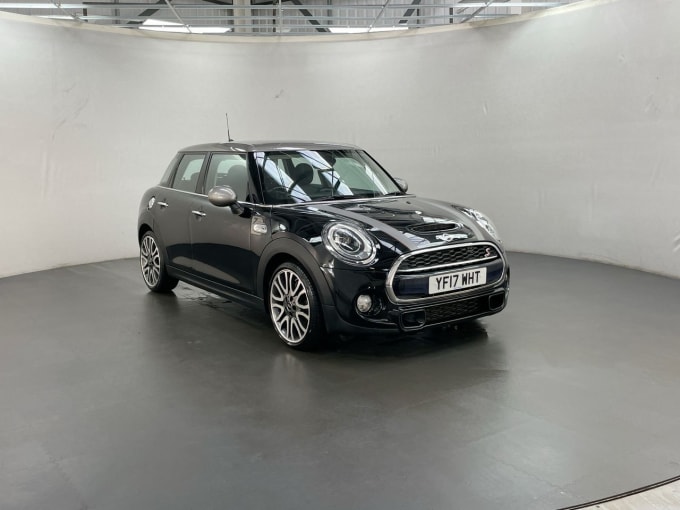 2025 Mini Hatch