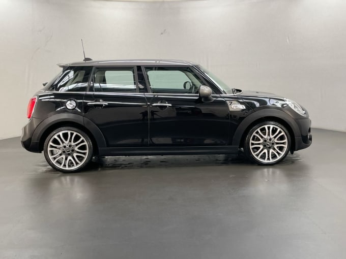 2025 Mini Hatch