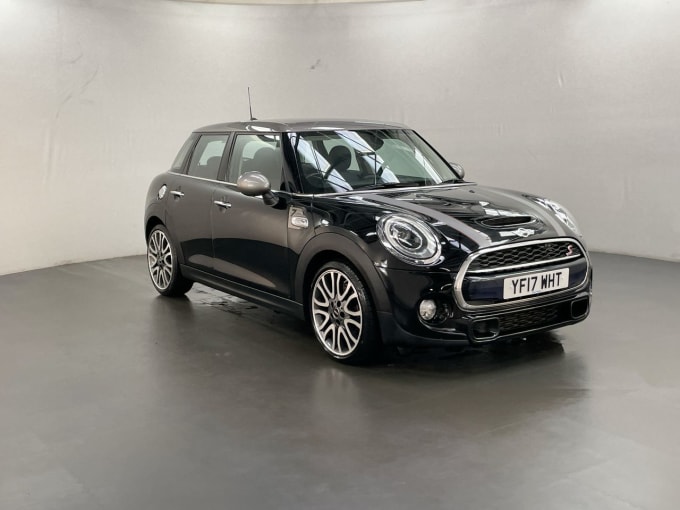 2025 Mini Hatch