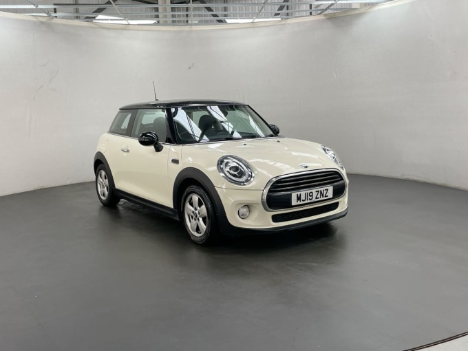 2025 Mini Hatch