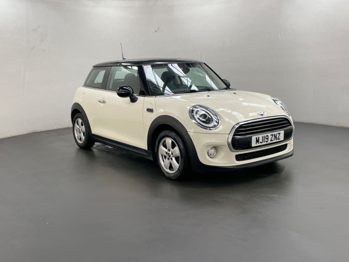 2025 Mini Hatch