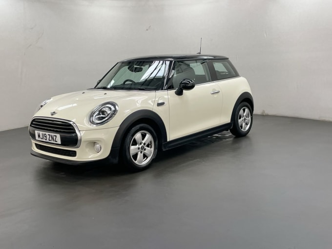 2025 Mini Hatch