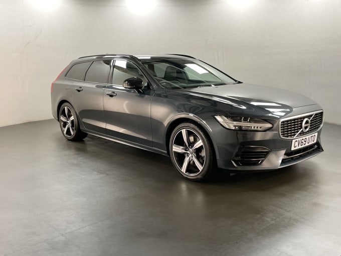 2025 Volvo V90