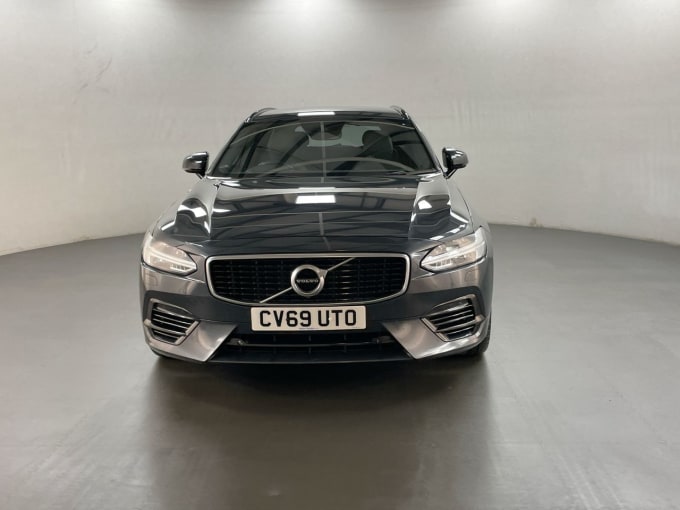 2025 Volvo V90