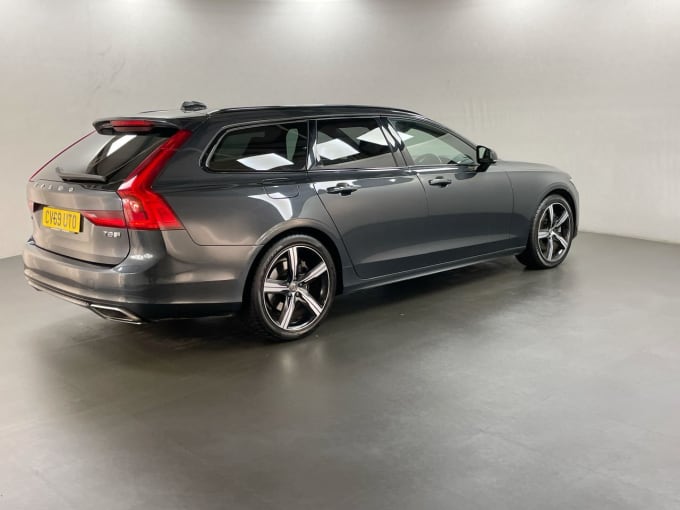 2025 Volvo V90