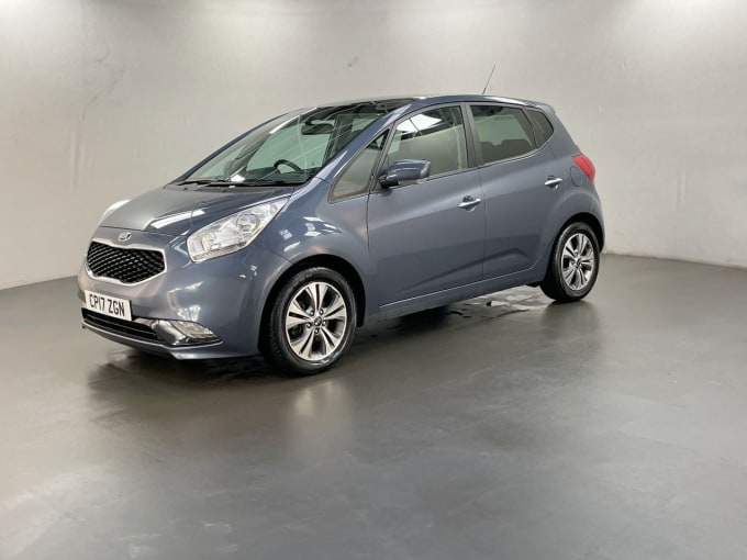 2025 Kia Venga