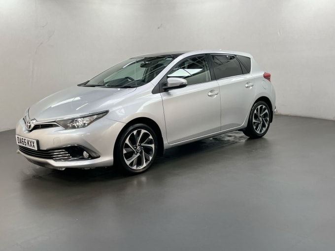 2025 Toyota Auris