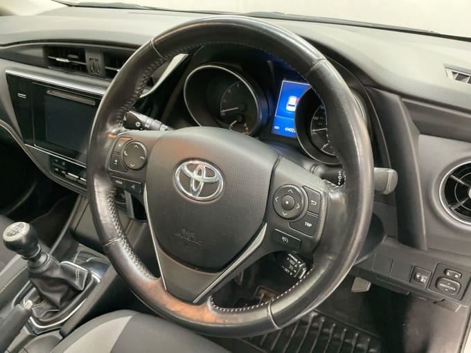 2025 Toyota Auris