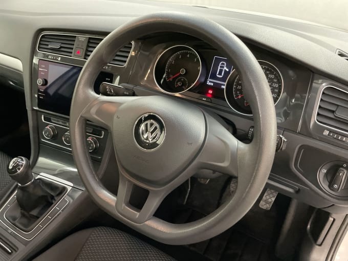 2025 Volkswagen Golf