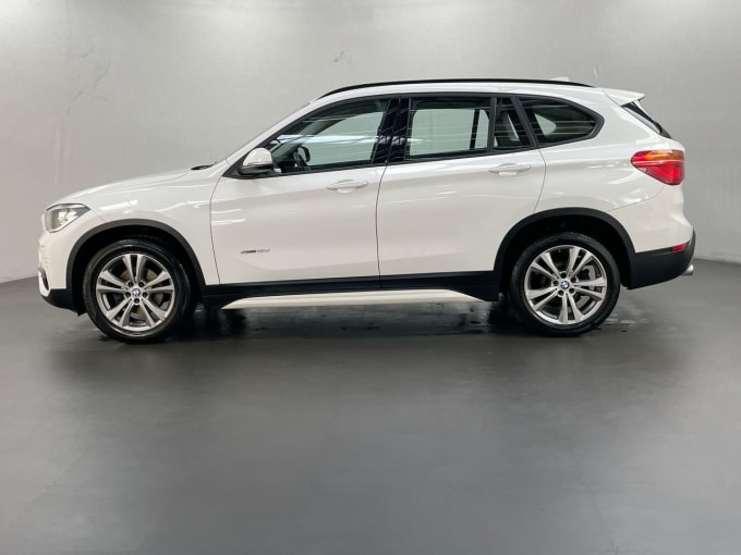 2025 BMW X1