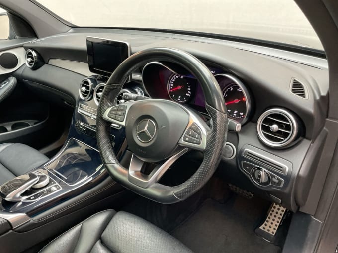 2025 Mercedes-benz Glc