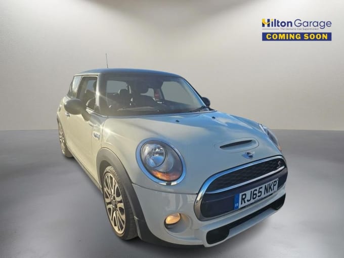 2025 Mini Hatch