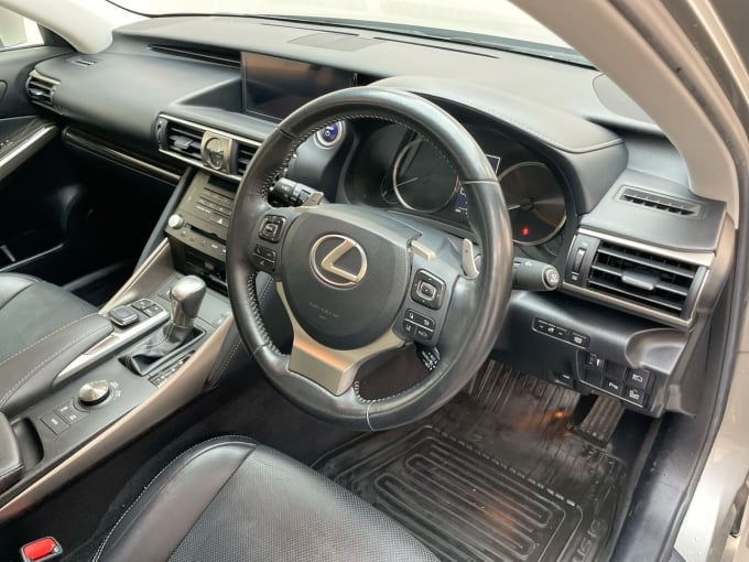 2025 Lexus Is