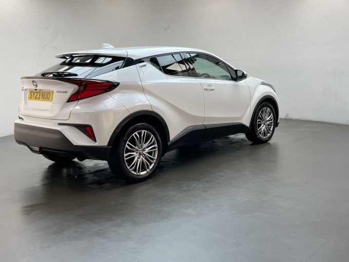 2025 Toyota C-hr