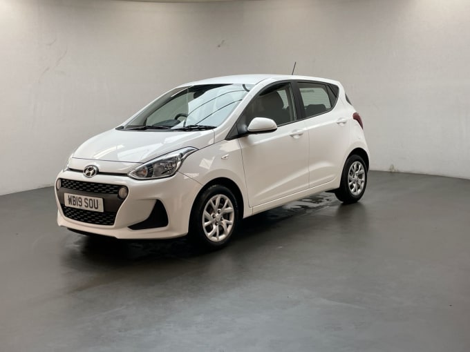 2025 Hyundai I10