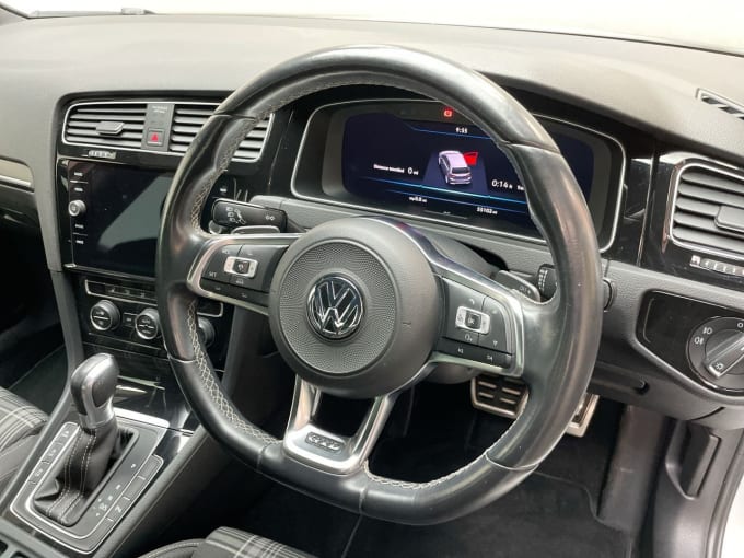 2025 Volkswagen Golf