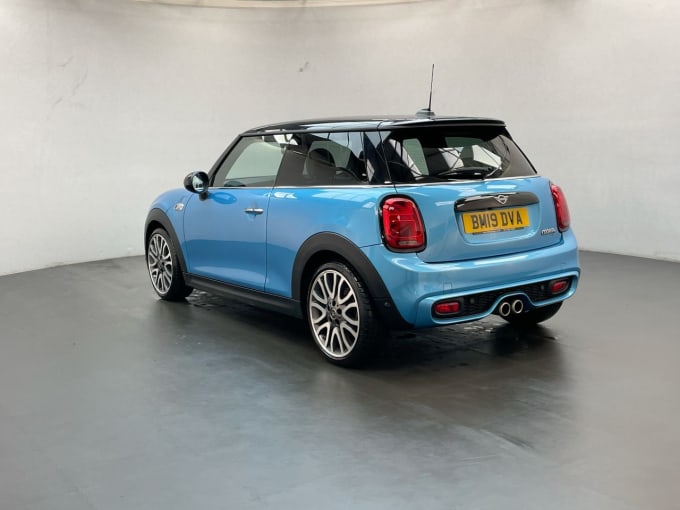 2025 Mini Hatch