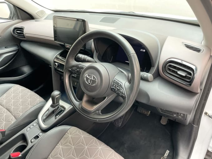 2025 Toyota Yaris Cross