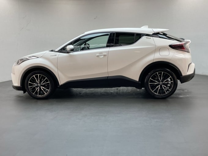 2025 Toyota C-hr