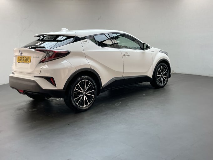 2025 Toyota C-hr