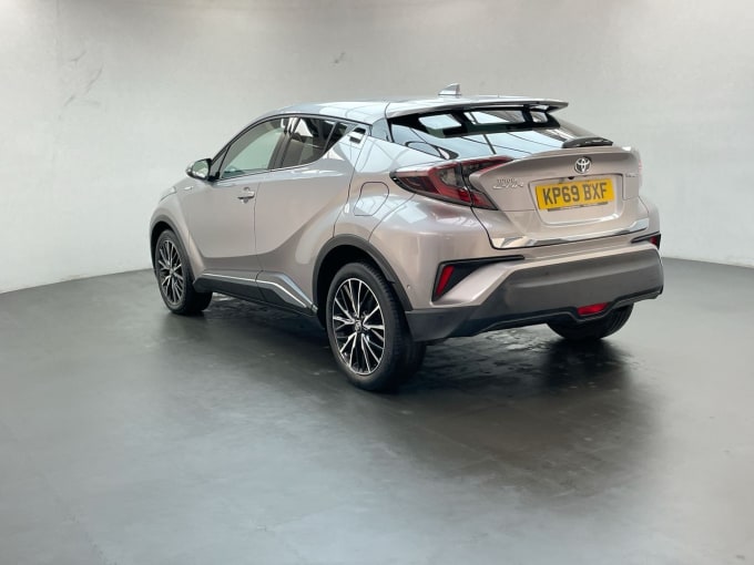 2025 Toyota C-hr