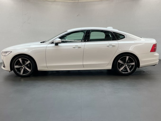 2025 Volvo S90