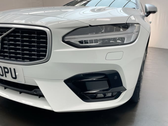 2025 Volvo S90