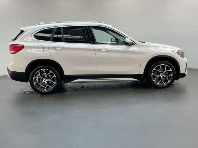 2025 BMW X1