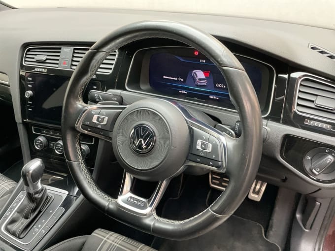 2025 Volkswagen Golf